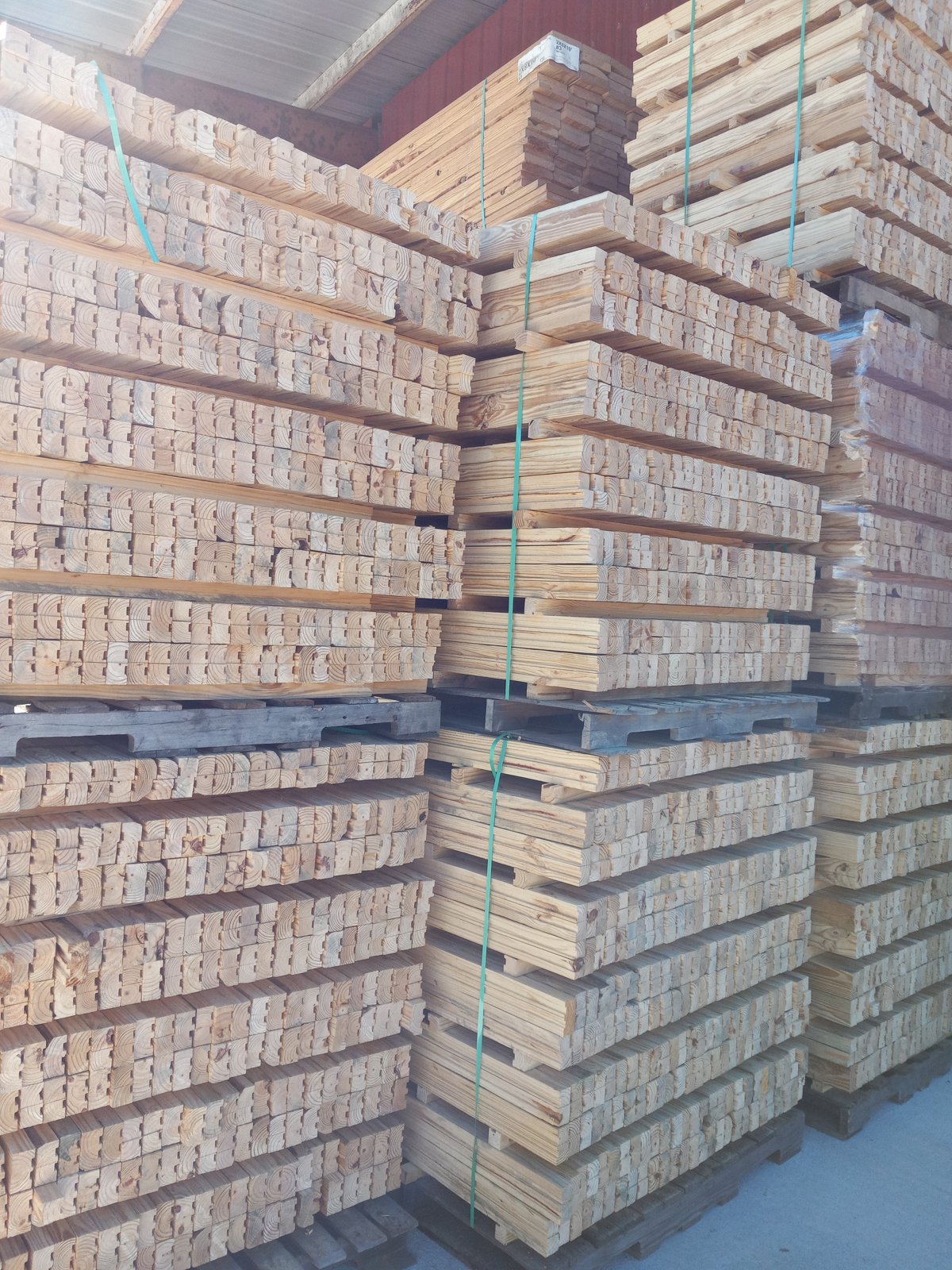 Wood dunnage, blocking and bracing from King Pallet Company, Liberty, SC, photo 1