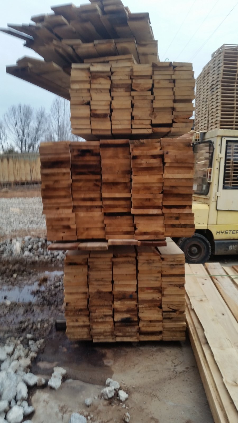 Custom-cut hardwood and SYP lumber from King Pallet Company, Liberty, SC, photo 4
