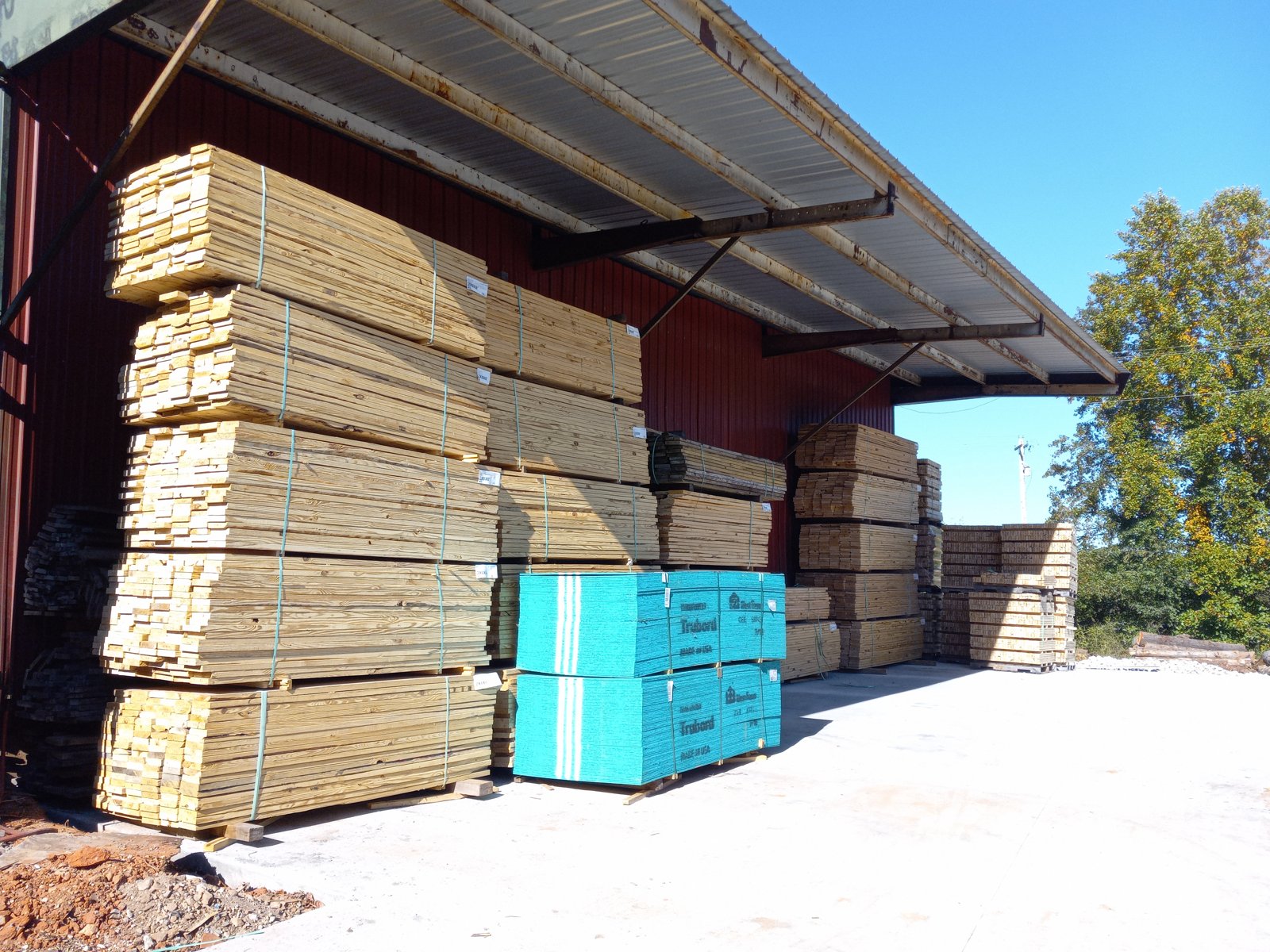 Custom-cut hardwood and SYP lumber from King Pallet Company, Liberty, SC, photo 10