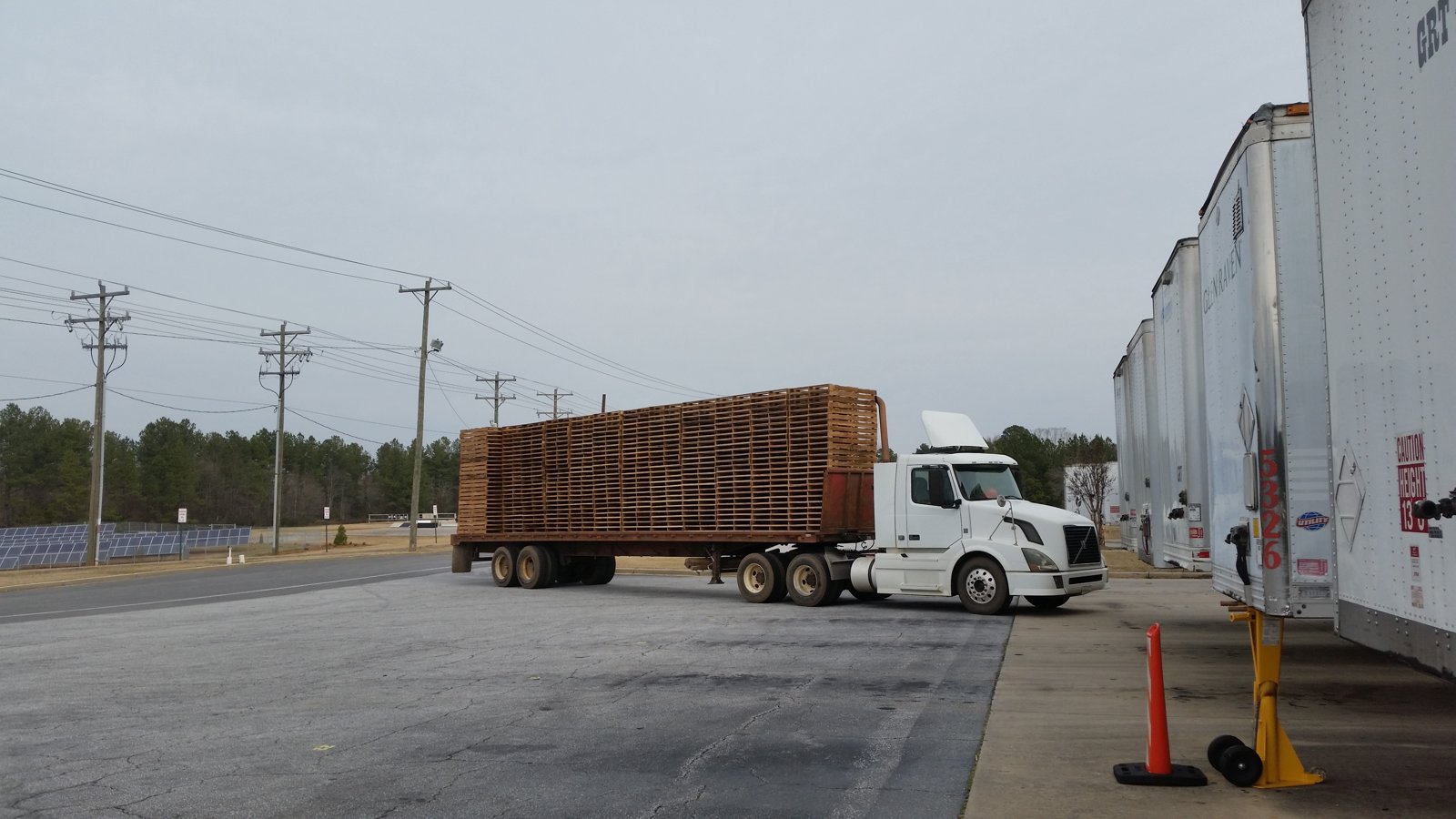 Custom wood pallet built by King Pallet Company in Liberty, SC, photo 7