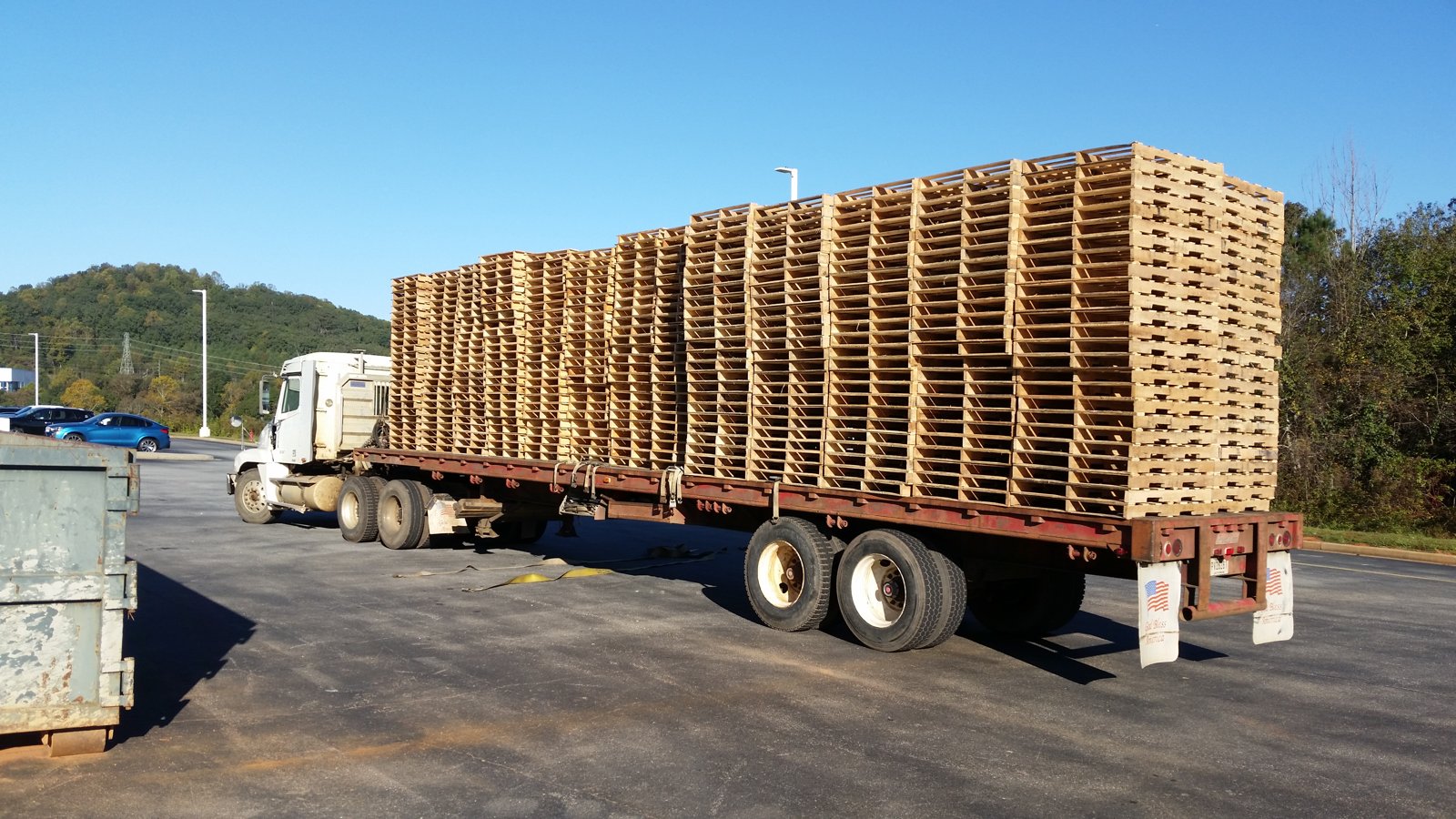 Custom wood pallet built by King Pallet Company in Liberty, SC, photo 11