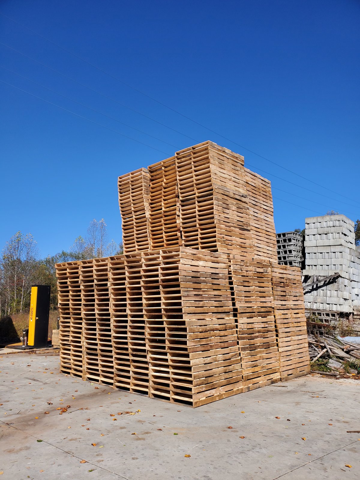 Custom wood pallet built by King Pallet Company in Liberty, SC, photo 14