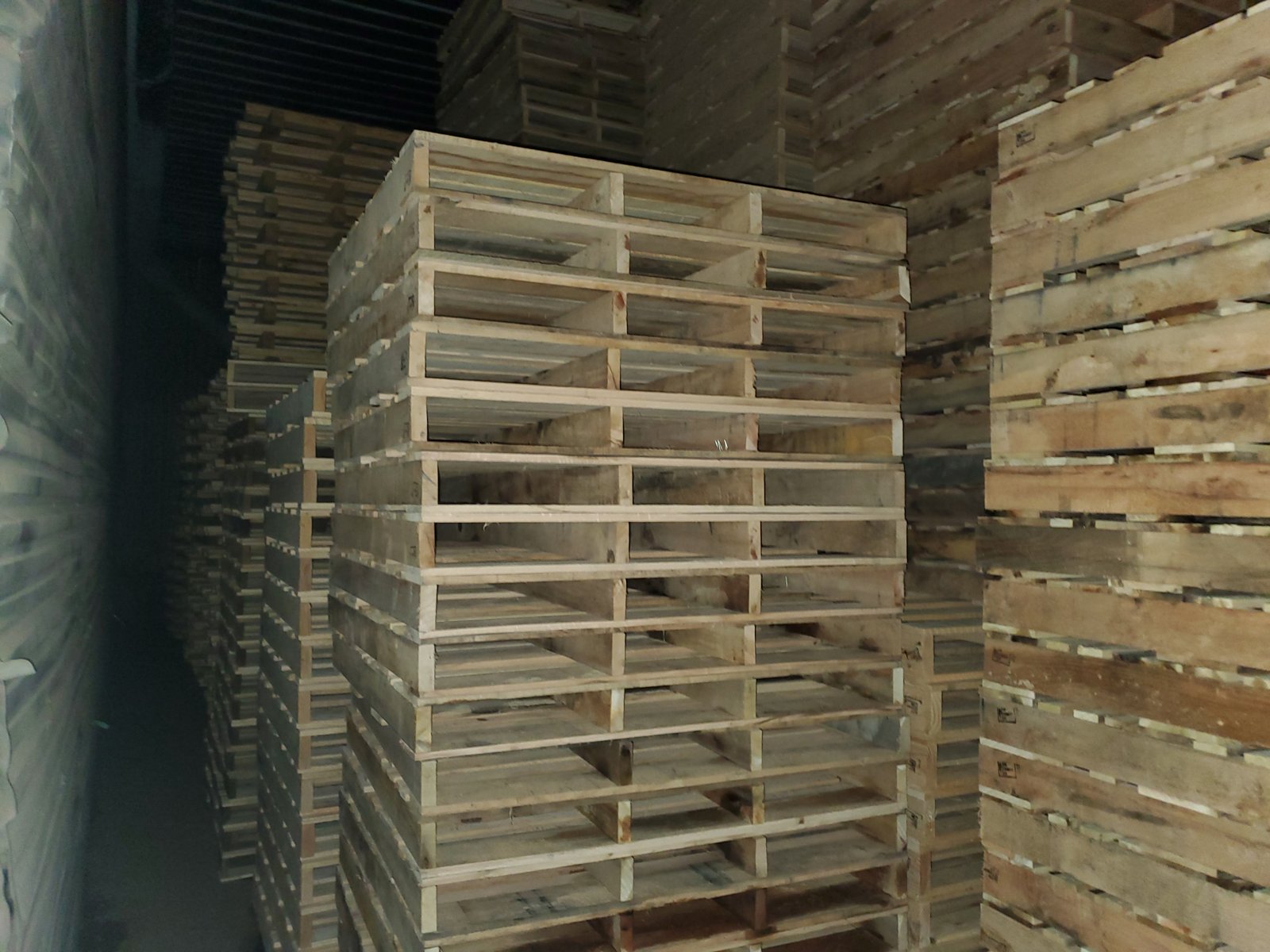 Custom wood pallet built by King Pallet Company in Liberty, SC, photo 16