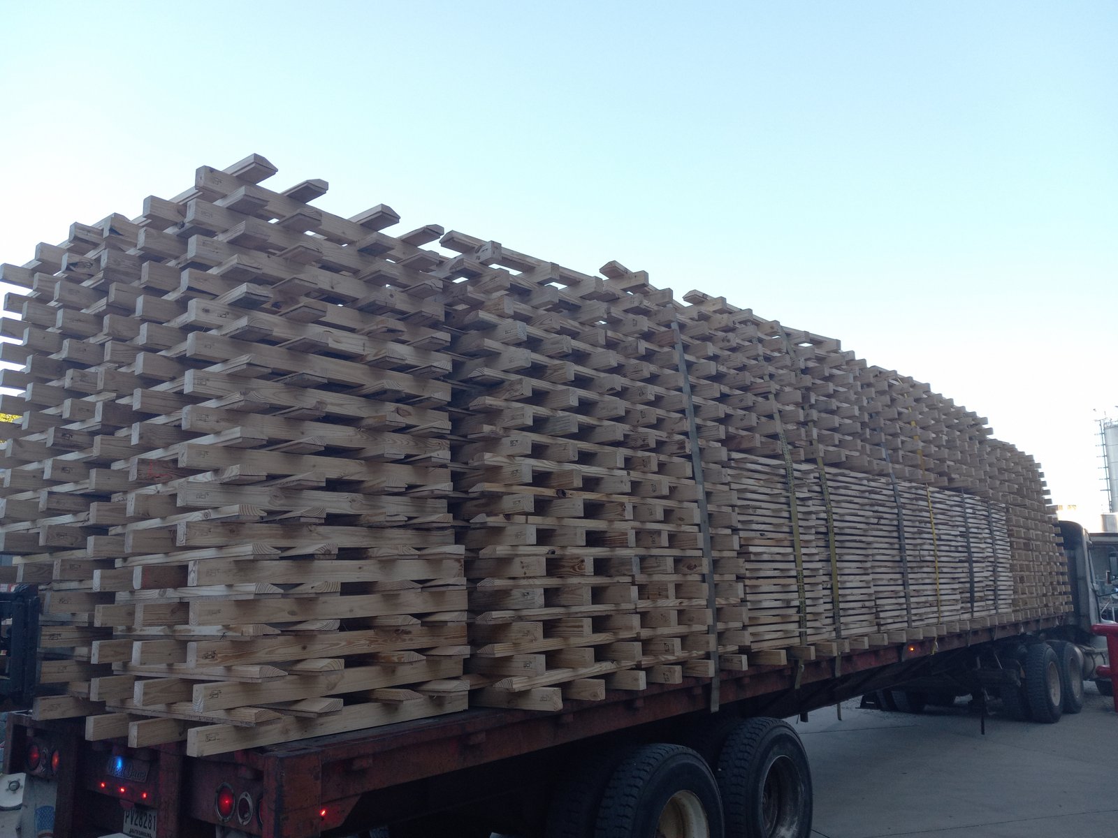 Custom wood pallet built by King Pallet Company in Liberty, SC, photo 18