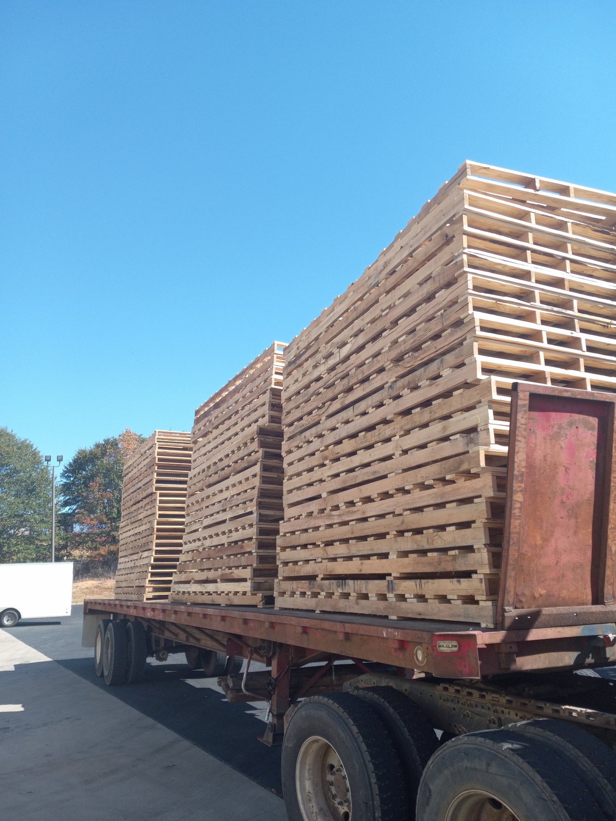 Custom wood pallet built by King Pallet Company in Liberty, SC, photo 21