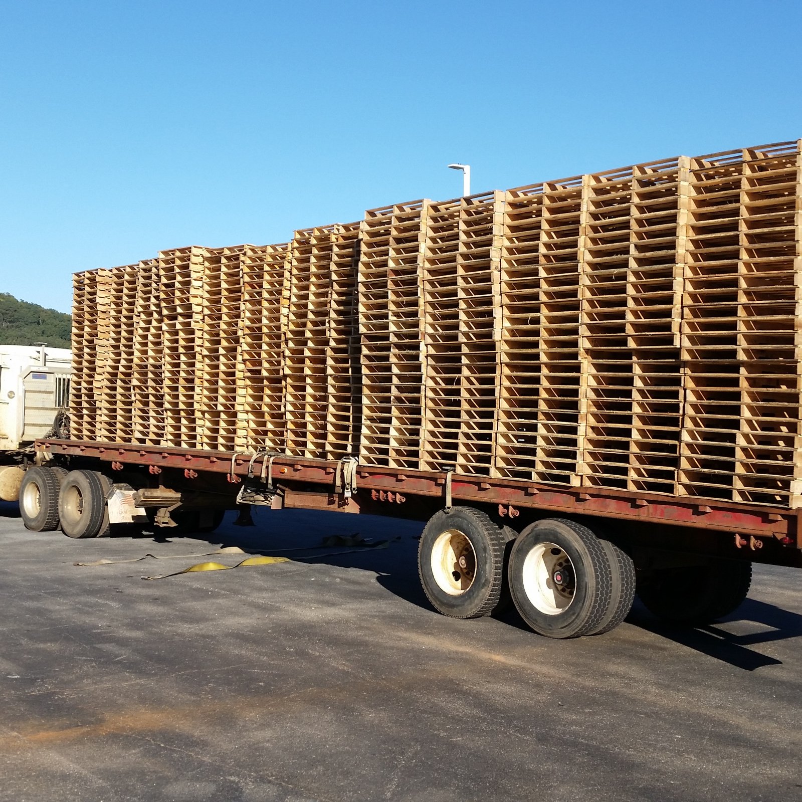 Custom wood pallet built by King Pallet Company in Liberty, SC, photo 23