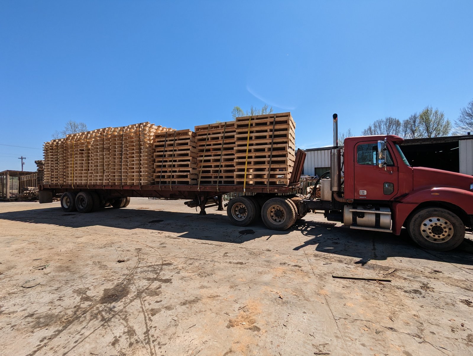 Custom wood pallet built by King Pallet Company in Liberty, SC, photo 29